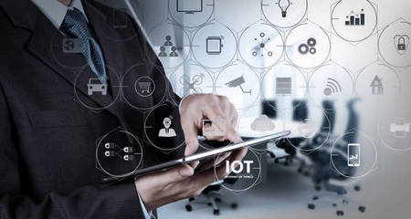 智能工廠與工業(yè)4.0 云計(jì)算驅(qū)動(dòng)下的連接生產(chǎn)機(jī)器人